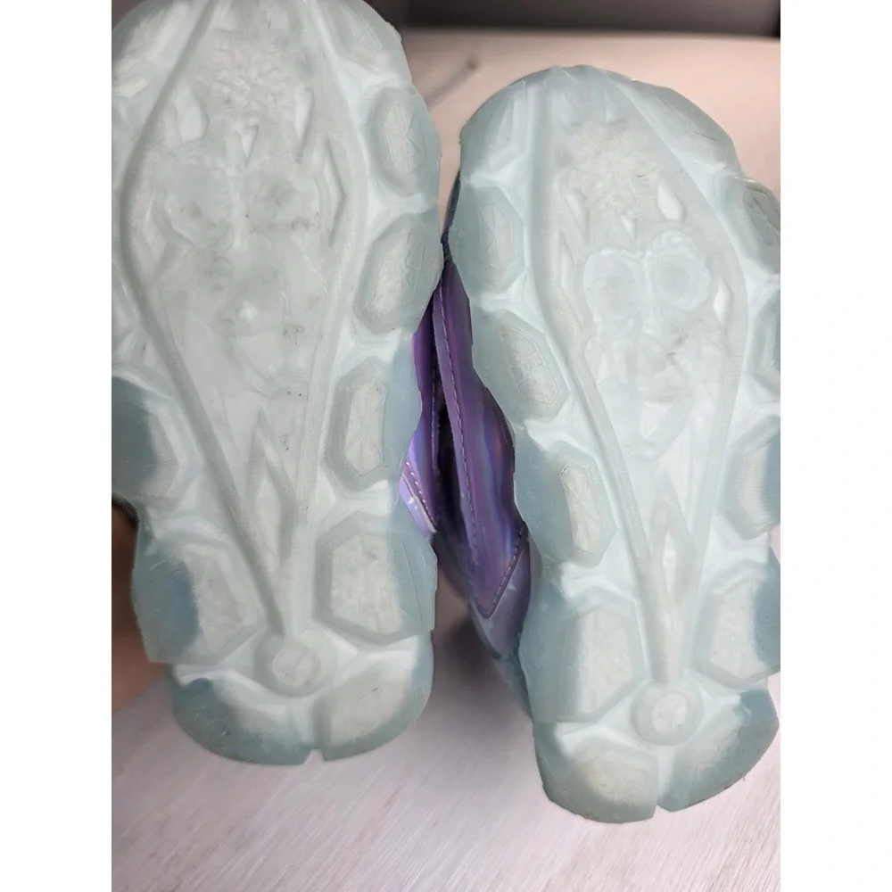 Disney Frozen 2 Elsa Anna Purple Iridescent Winter Boots Kids Size 7 FZA18X0006B